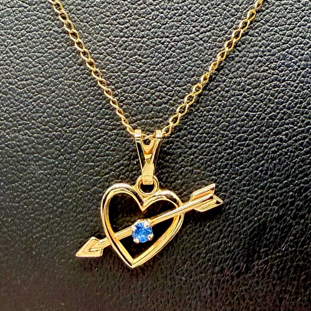 Gold Heart Pendant Necklace w/Blue Accent-1980-Gold Filled-Great Condition